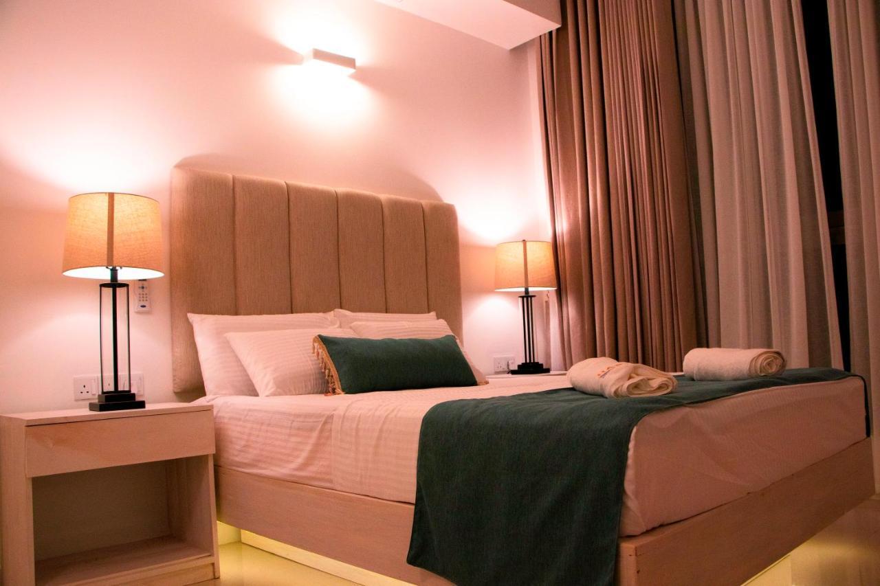 Hasara Oceanfront Apartments Galle Esterno foto