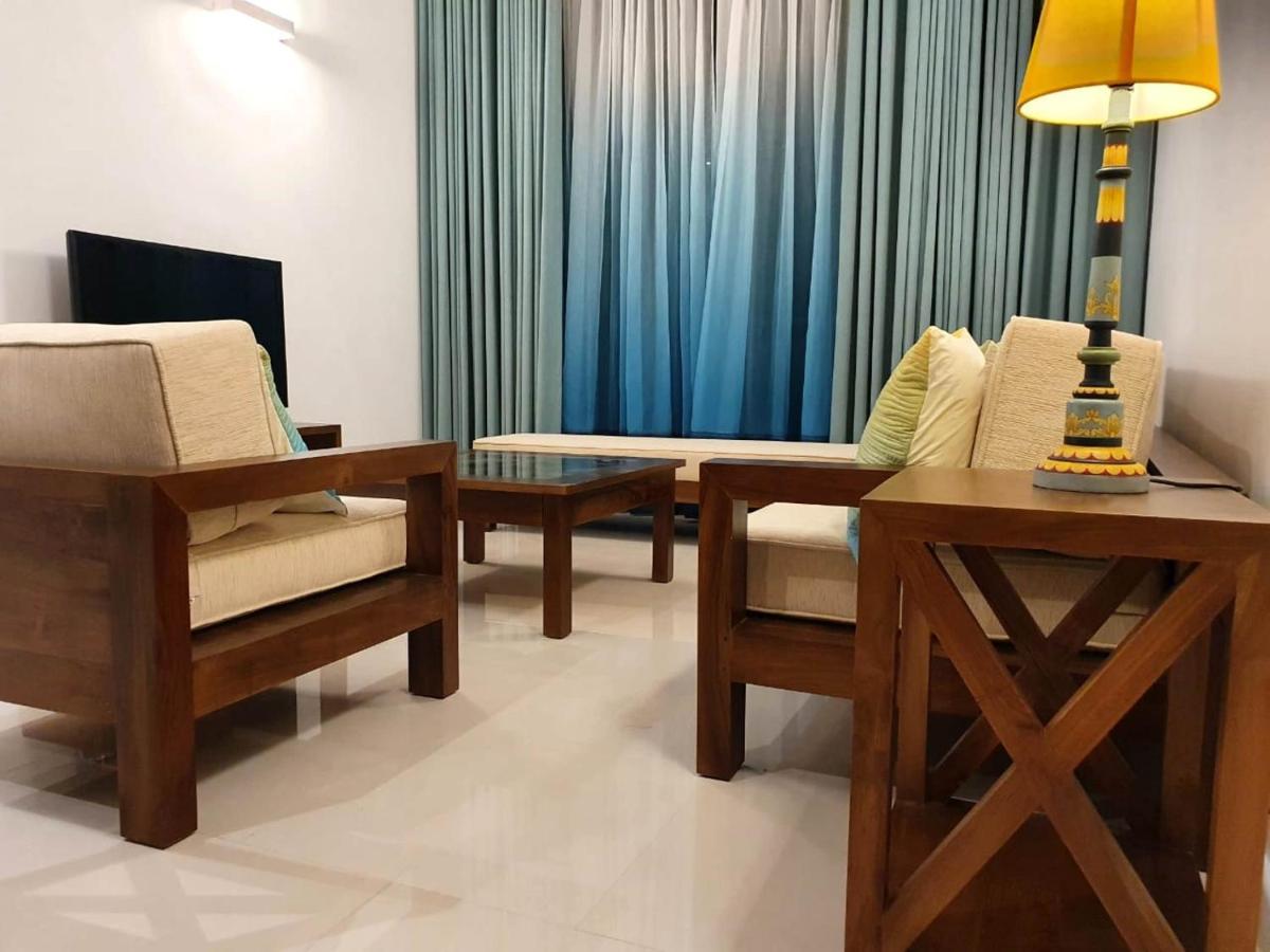 Hasara Oceanfront Apartments Galle Esterno foto