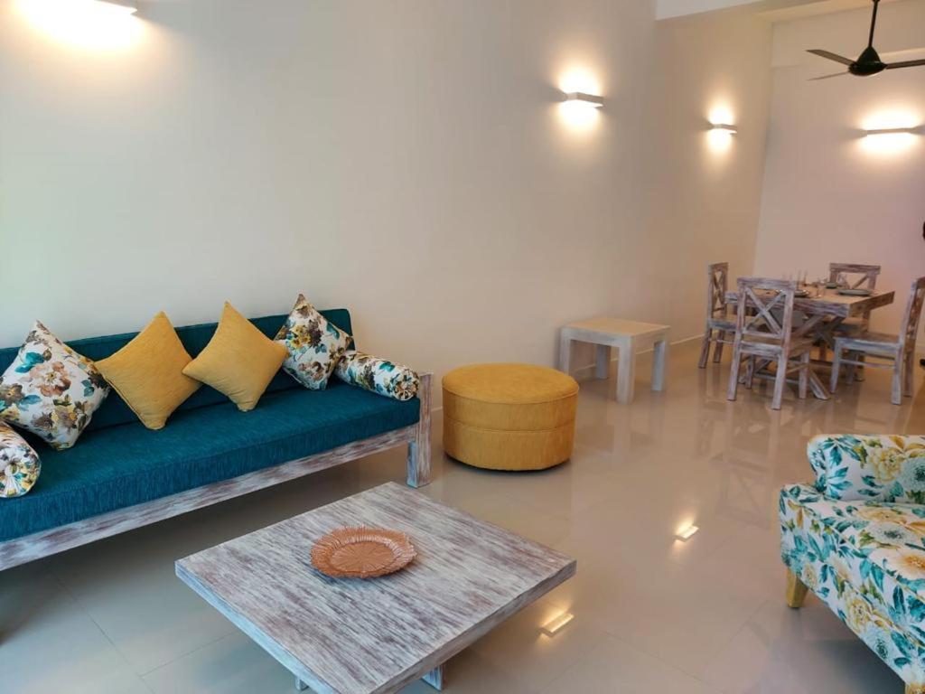 Hasara Oceanfront Apartments Galle Esterno foto