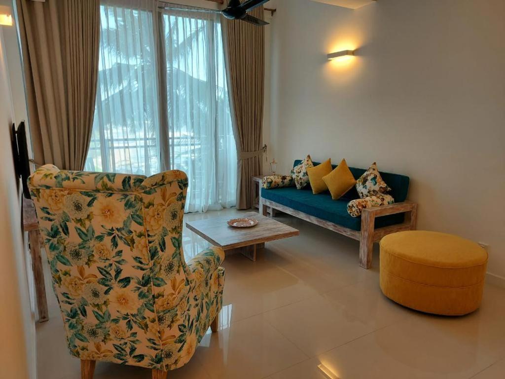 Hasara Oceanfront Apartments Galle Esterno foto