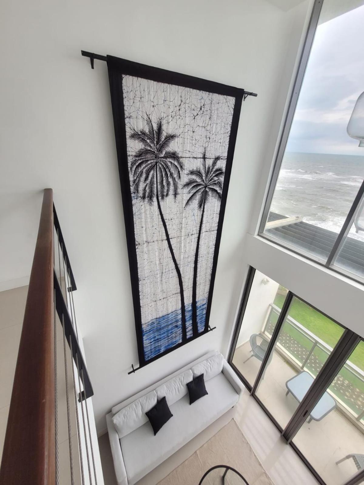 Hasara Oceanfront Apartments Galle Esterno foto