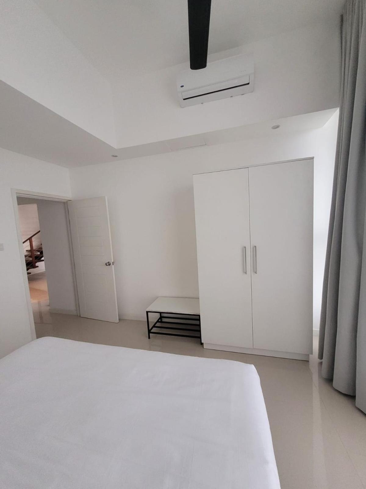 Hasara Oceanfront Apartments Galle Esterno foto