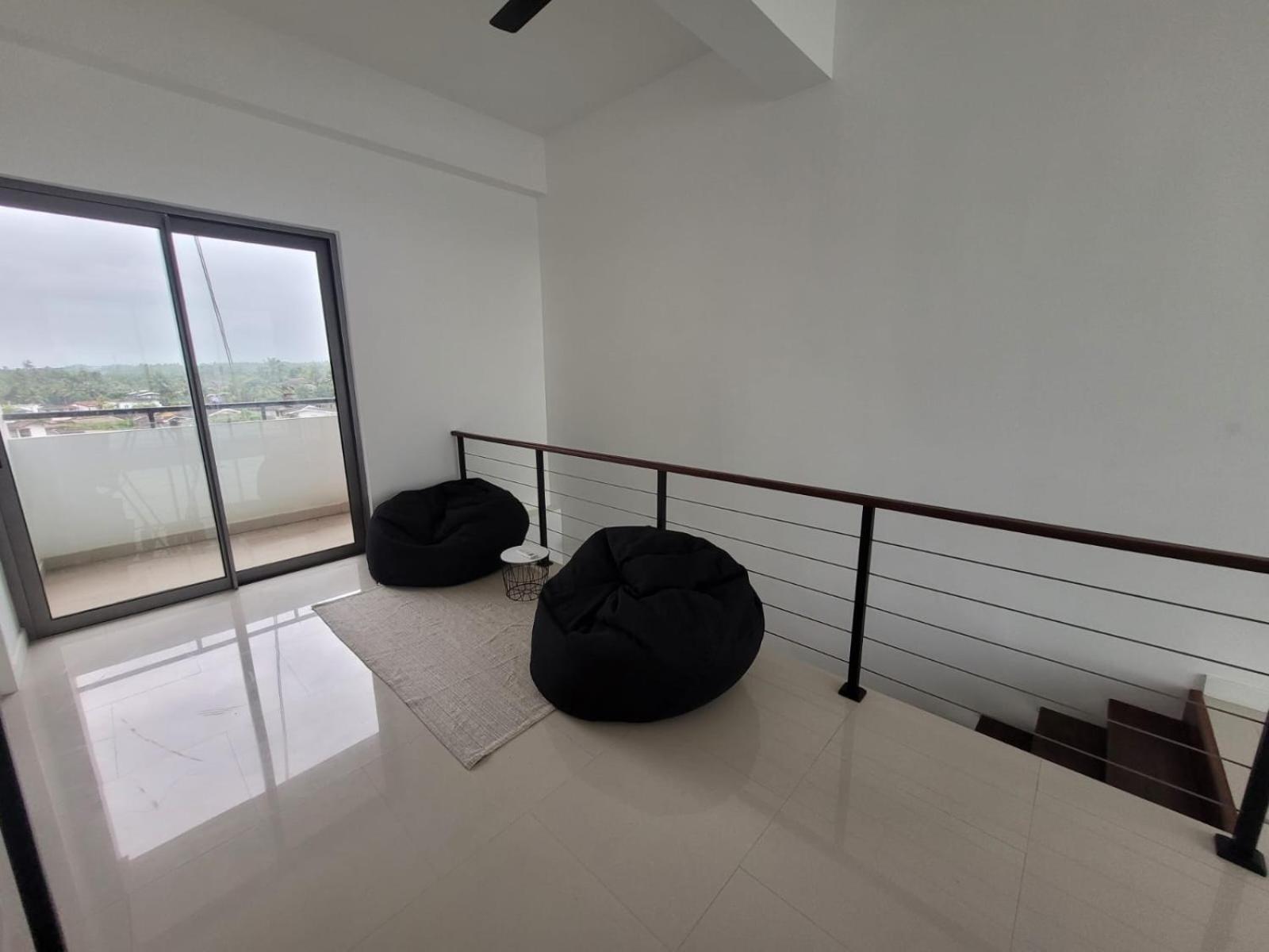 Hasara Oceanfront Apartments Galle Esterno foto